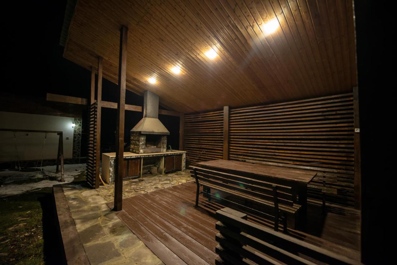 Villa Garden Bakoerjani Buitenkant foto